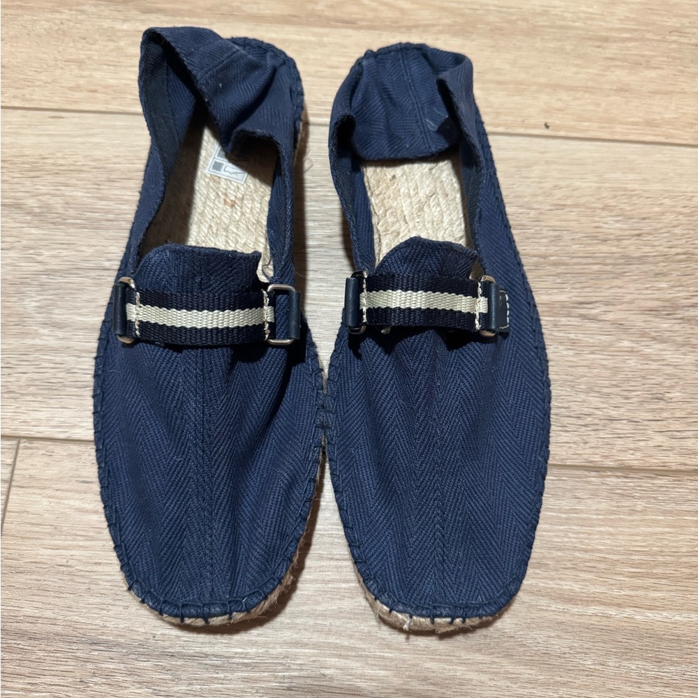 Brand new alpargatas